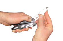 Φόρτωση εικόνας στο εργαλείο προβολής Συλλογής, Πολυεργαλείο Καθημερινής Χρήσης με ασφαλές κλείδωμα. Περιέχει πένσα, αιχμηρό μαχαίρι, πριόνι, κόφτη σύρματος, απογυμνωτή καλωδίων, ανοιχτήρι κονσερβών, ανοιχτήρι μπουκαλιών, γερμανικά κλειδιά, λίμα, χάρακα, μαγνητικό προσαρμογέα κατσαβιδιών με 2 κατσαβίδια διπλής όψης, εργαλείο θραύσης τζαμιών, κόφτη ζώνης αυτοκινήτου, σύστημα ασφάλισης εργαλείων και θήκη ζώνης.