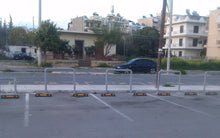 Φόρτωση εικόνας στο εργαλείο προβολής Συλλογής, Εφαρμογή χρωματιστού μονού οικιακού στοπ τροχών για πάρκινγκ PARK-DH-225 σε συνδυασμό με μπάρες